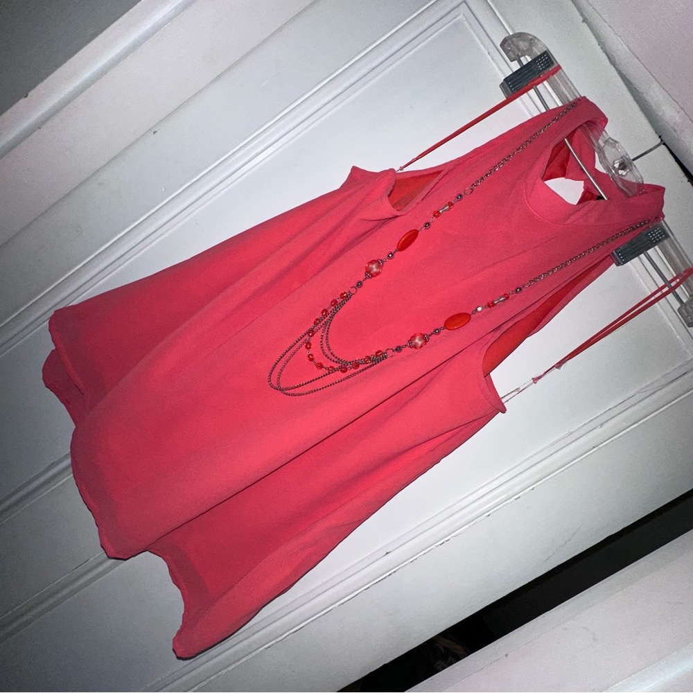 Women’s Sleeveless Blouse || NWT